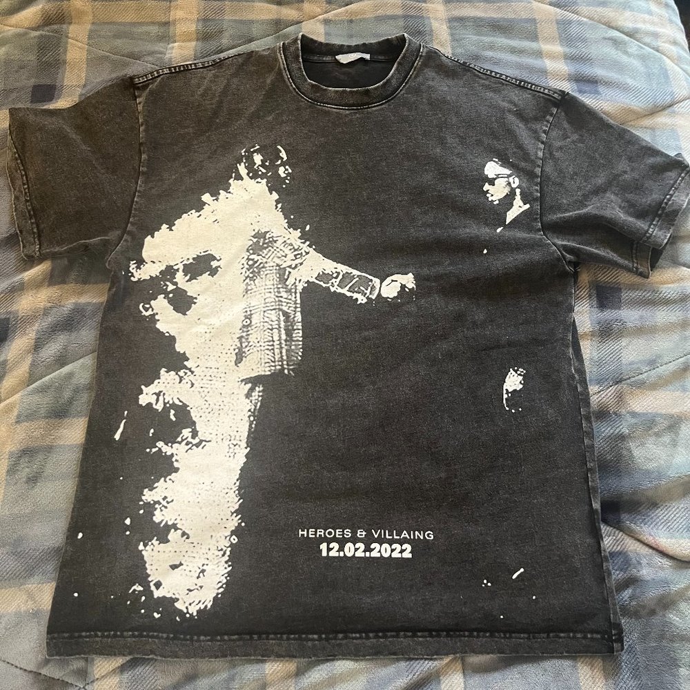 Metro Booming Heros and Villians Album graphic tee